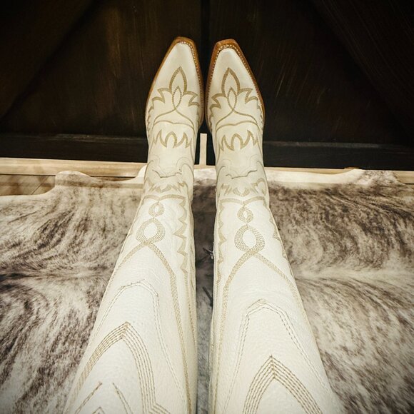 Rock’Em Wide Calf White Snip Toe Knee High Cowgirl Boots NWOT 7 - Picture 4 of 14